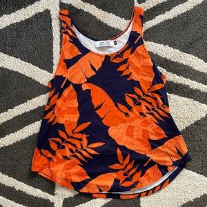 Ava Sky Banana Leaves Top Zane in M